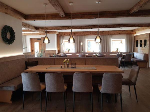 Berggasthof Schoen Patersdorf エクステリア 写真